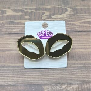 Mirrored Lips Stud Earrings